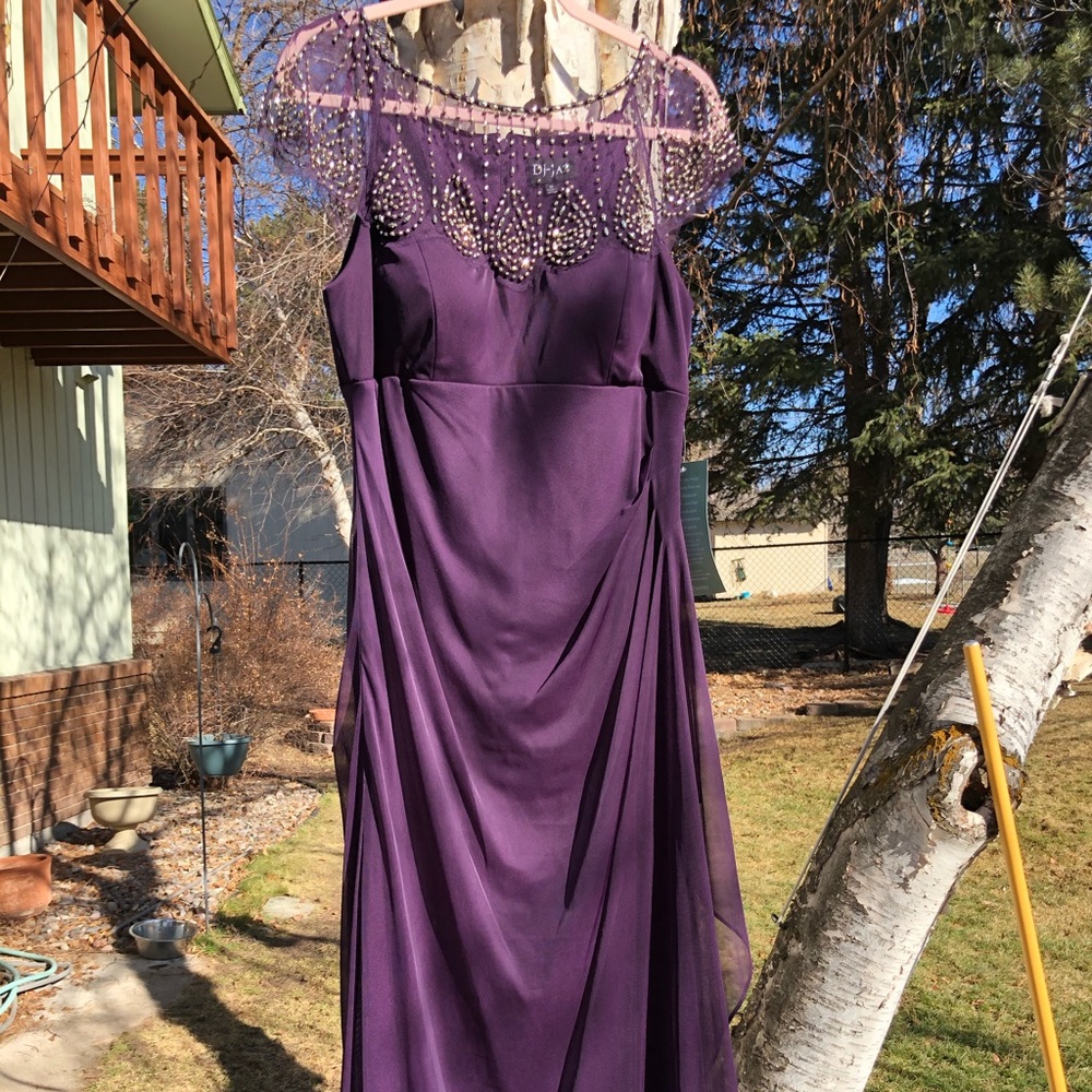 Women’s formal dress